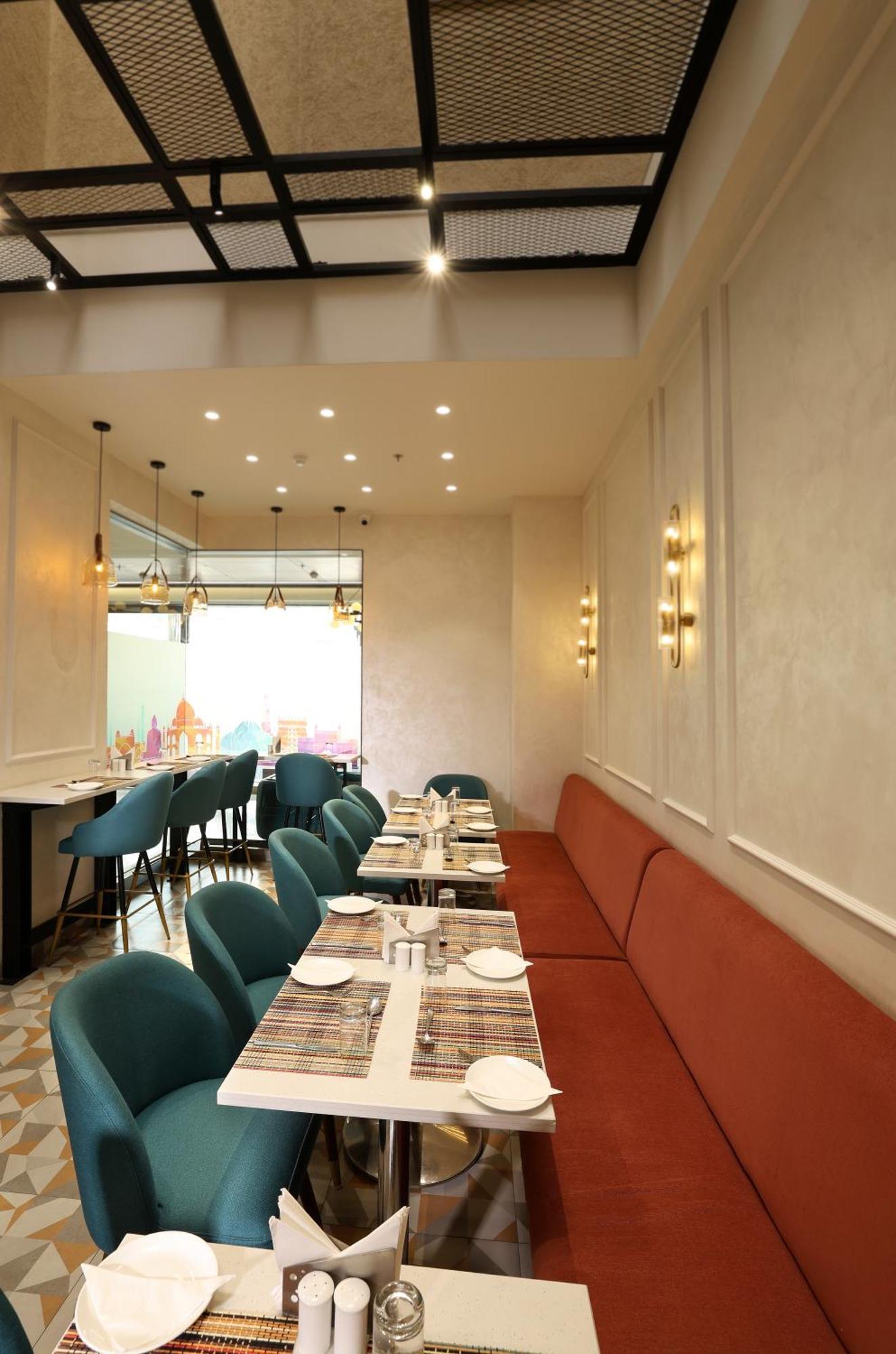 Indus Biznotel New Delhi Bagian luar foto